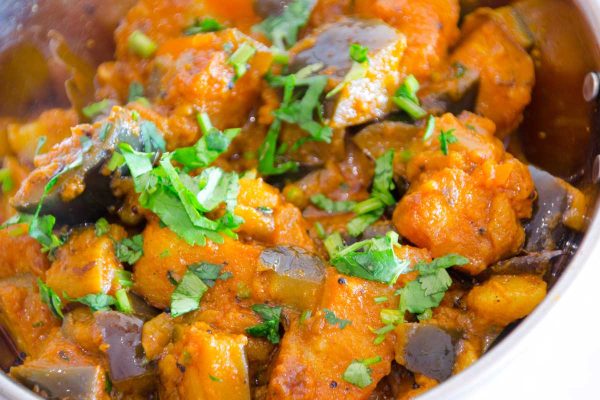 Ringan Bateta Aubergine Potato curry - recipe